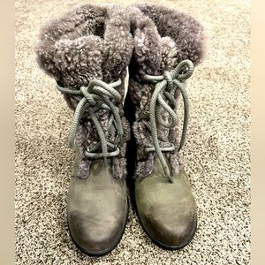 Sorel Women’s Joan of Arc Wedge Boots